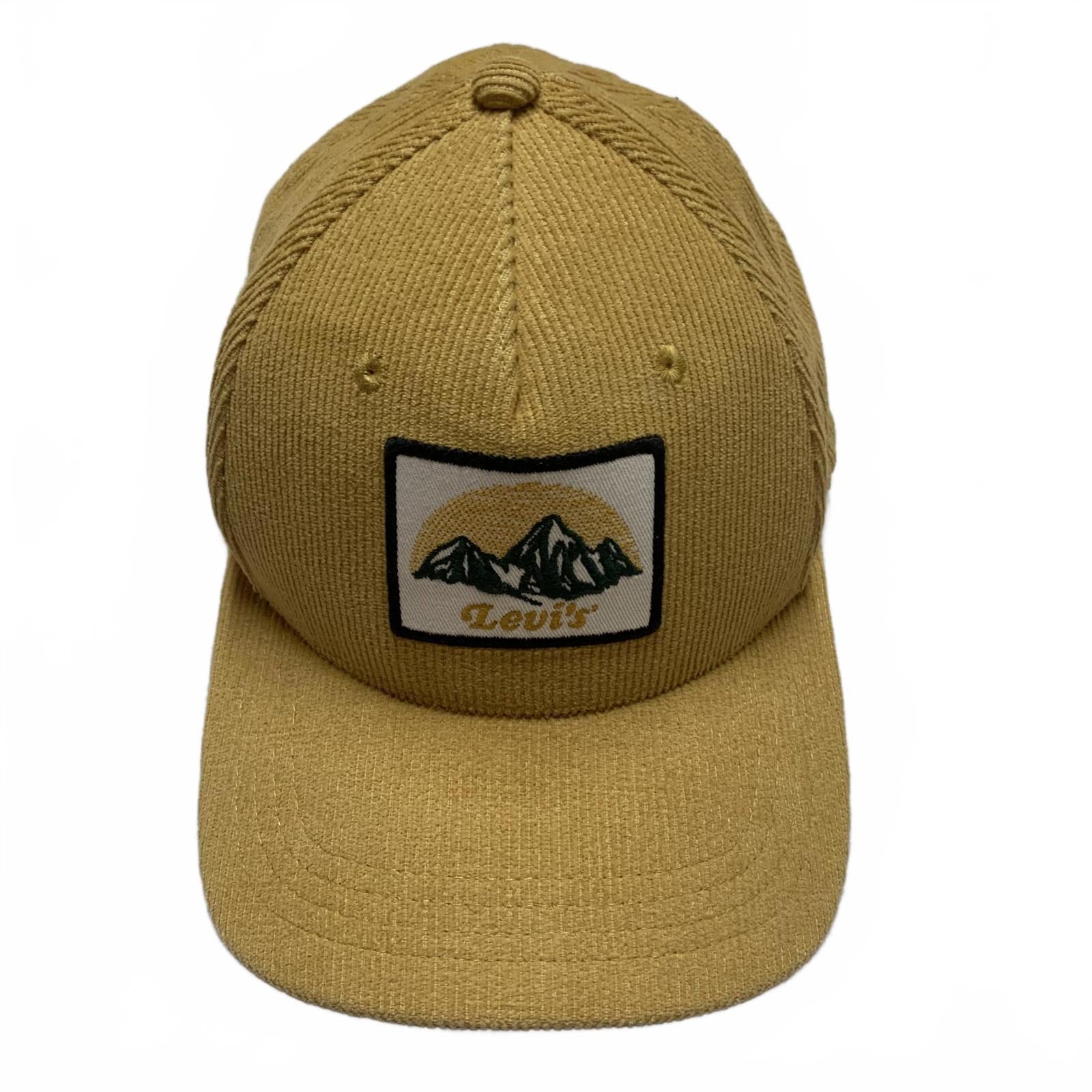 Gorra de pana Levi's para hombre con parche de montaña en amarillo mostaza