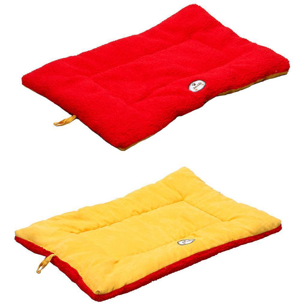 Colchoneta reversible para cama de perro Pet Life ® 'Eco-Paw', ecológica, reciclable y de diseño moderno, hecha de relleno de poliéster.