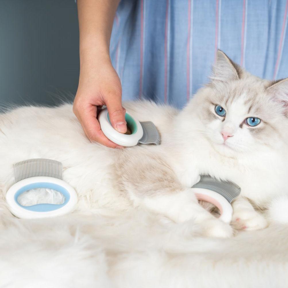 Peine rastrillo flexible de viaje portátil 'Knuckler' para mascotas de Pet Life ®