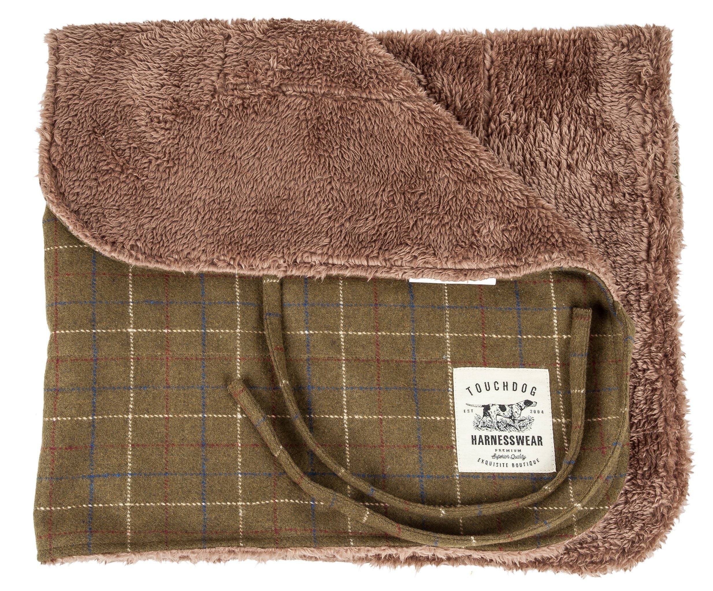 Chaqueta para perros Touchdog ® 2 en 1 con diseño de cuadros y tapete reversible a juego